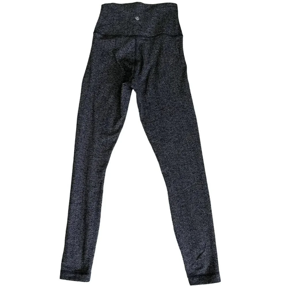 Lululemon High Time Pant High Rise 7/8 Length Black Herringbone Women's Size 4 - Picture 4 of 6
